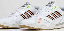 adidas Originals A.R. Trainer ftwwht / cblack / ambtin EUR 46 2/3