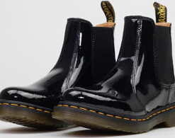 Dr. Martens 2976 black patent lamper EUR 39