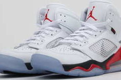 Jordan Mars 270 white / reflect silver - fire red EUR 44