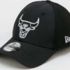 New Era 3930 NBA Dashback Chicago Bulls černá S-M