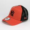 New Era 940 MLB League Essential AF Trucker NY tmavě oranžová / černá