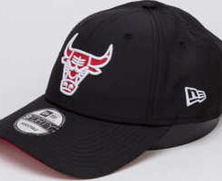 New Era 940 NBA Hook Chicago Bulls černá / červená