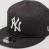 New Era 950 Essential NY tmavě šedá / bílá S-M