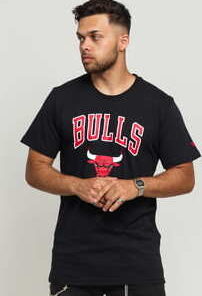 New Era Team Logo Tee Chicago Bulls C/O černé