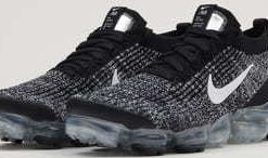 Nike Air Vapormax Flyknit 3 black / white - metallic silver EUR 44