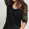 Urban Classics adies 3/4 Contrast Raglan černé / camo zelené