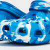 Crocs Classic Marbled Clog bright cobalt / white