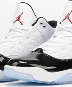 Jordan Max Aura 2 white / gym red - black