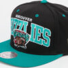 Mitchell & Ness 2 Tone Team Arch Snapback Vancouver Grizzlies černá / tyrkysová / šedá