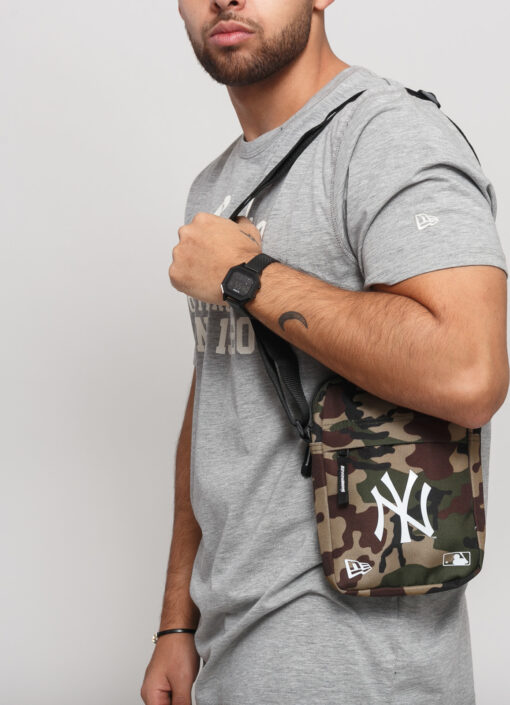 New Era MLB Side Bag NY camo zelená