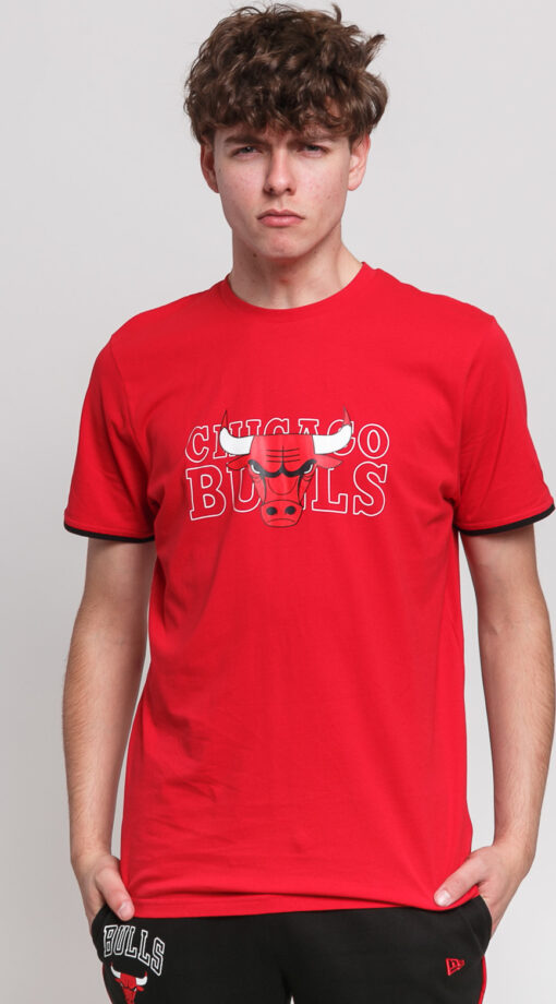 New Era NBA Graphic Tee Chicago Bulls červené