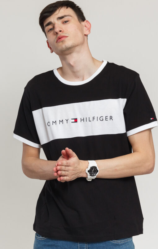 Tommy Hilfiger CN SS Tee ogo Flag černé