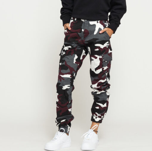 Urban Classics Ladies High Waist Camo Cargo Pants camo vínové / bílé / tmavě šedé / černé